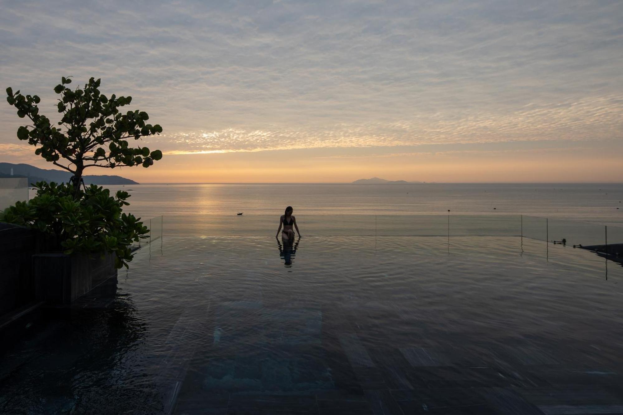 Leaf Beachfront Hotel ดานัง ภายนอก รูปภาพ